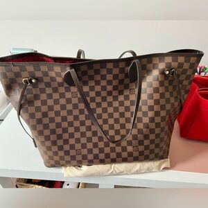 Louis Vuitton Neverfull GM Tote
